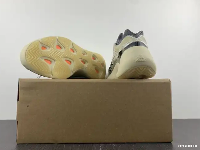 Adidas Salt 700 Fade ID1674 V3 Yeezy 0701
